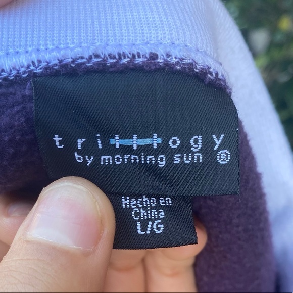 Trilllogy Women’s Embroidered Crewneck Sweatshirt Purple Pullover Sweater Size L - Picture 4 of 4